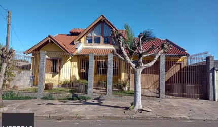 Sobrado para Venda - 240m², 3 dormitórios, sendo 1 suites, 2 vagas - Vila Vista