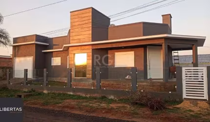 Casa para Venda - 160m², 3 dormitórios, sendo 1 suites, 2 vagas - Igra Sul