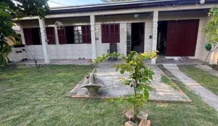 CASA EM QUINTAO - 3 DORMITÓRIOS
