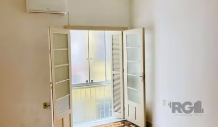 Apartamento 2 dormitórios para alugar Cidade Baixa Porto Alegre/RS
