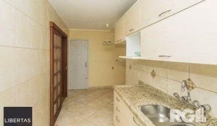 APARTAMENTO DE 3 DORMITÓRIOS COM VAGA DE GARAGEM NA AV IGUASSU