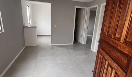 Apartamento no bairro Restinga - 2 dormitórios - Condomínio Villa Liane