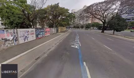 Terreno na Av Loureiro da Silva com 542m², Cidade Baixa, POA