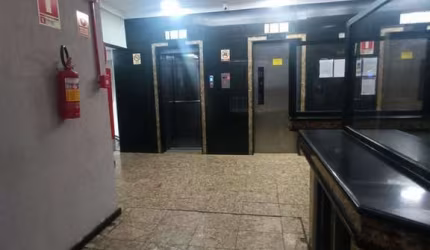 OPORTUNIDADE, KITINET NO CENTRO ÓTIMA LOCALIZAÇÃO