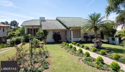 Casa de Condomínio em Cavalhada