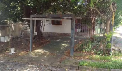Casa 2 dormitórios à venda Cristal Porto Alegre/RS