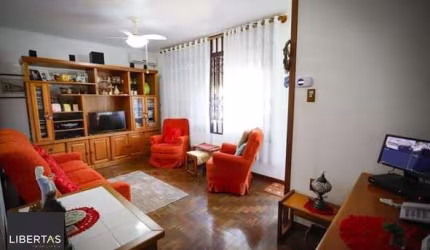 Casa 3 dorms  2 vagas Chácara das Pedras em Porto Alegre-RS