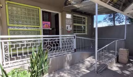 Casa Comercial em Menino Deus