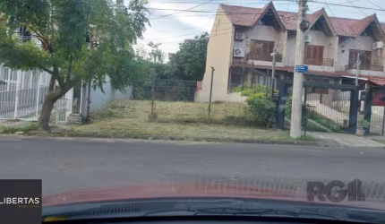 Terreno plano, medindo 207,50. 8,30x25,00.
