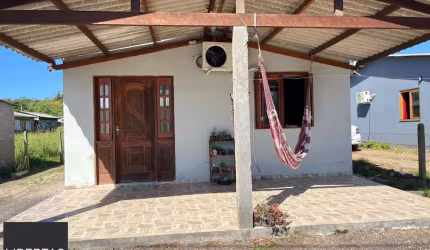 Casa 3 dormitórios à venda Lami Porto Alegre/RS