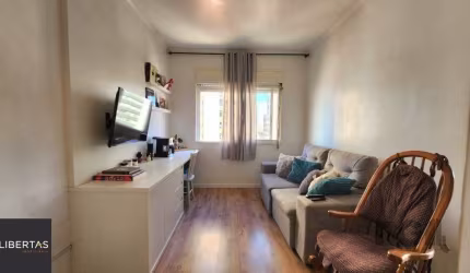Apartamento para comprar com  68m²  no Centro Histórico