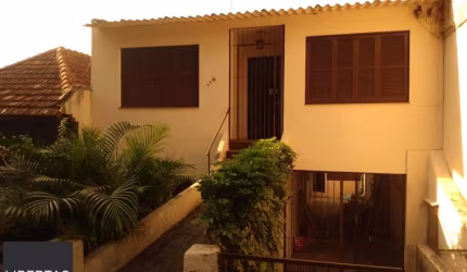 03 casas no mesmo terreno à venda