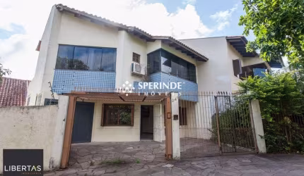 Excelente casa , com 126m2 de área privativa no Bairro Vila Floresta