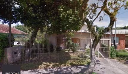 Casa para Venda - 200m², 4 dormitórios, sendo 1 suites, 4 vagas - Ipanema