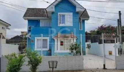 Casa para Venda - 132.13m², 3 dormitórios, sendo 1 suites, 4 vagas - Ipanema