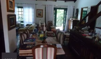 Casa para Venda - 252m², 3 dormitórios, 2 vagas - Ipanema