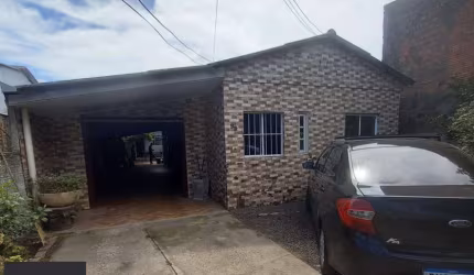 Casa à venda no bairro Lami