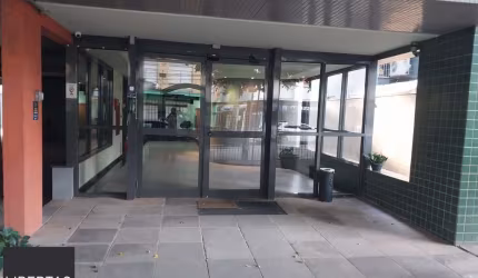 Excelente Conjunto Comercial com BOX, Zona dos Tribunais.