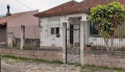 Casa para Venda - 135m², 3 dormitórios, sendo 1 suites, 5 vagas - Ipanema