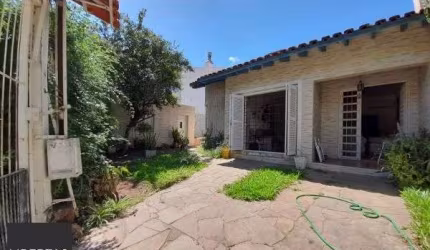Casa para Venda - 136.31m², 3 dormitórios, sendo 1 suites, 2 vagas - Guarujá