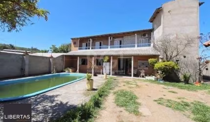 Casa para Venda - 220m², 4 dormitórios, sendo 2 suites, 5 vagas - Vila Nova