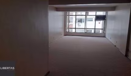 Conjunto/Sala em Porto Alegre, no bairro Centro Histórico, à venda.