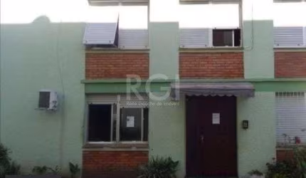 Apartamento em Porto Alegre, no bairro Cristal, com 2 dormitório(s), e 2 banheiros, à venda.