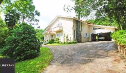 Casa Condominio em Porto Alegre, no bairro Cascata, com 3 dormitório(s), e 3 banheiros, à venda.