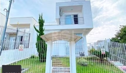 Casa em Porto Alegre, no bairro Aberta dos Morros, com 3 dormitório(s), e 3 banheiros, à venda.