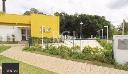 Casa Condominio em Porto Alegre, no bairro Campo Novo, com 4 dormitório(s), à venda.