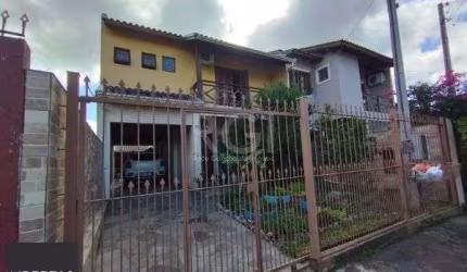 Casa em Porto Alegre, no bairro Hípica, com 3 dormitório(s), e 3 banheiros, à venda.