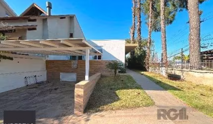 Casa Condominio em Porto Alegre, no bairro Hípica, com 3 dormitório(s), e 3 banheiros, à venda.