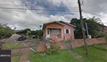 Casa em Porto Alegre, no bairro Lomba do Pinheiro, com 2 dormitório(s), e 2 banheiros, à venda.