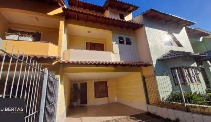 Casa em Porto Alegre, no bairro Espírito Santo, com 3 dormitório(s), e 3 banheiros, à venda.