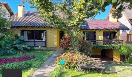 Casa Condominio em Porto Alegre, no bairro Cavalhada, com 4 dormitório(s), e 4 banheiros, à venda.