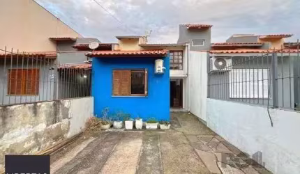 Casa em Porto Alegre, no bairro Hípica, com 2 dormitório(s), e 2 banheiros, à venda.
