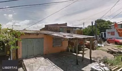 Casa em Porto Alegre, no bairro Cavalhada, com 3 dormitório(s), à venda.