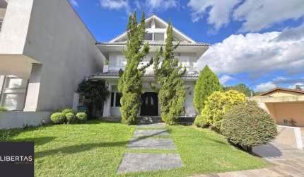 Casa de Condomínio em Hípica