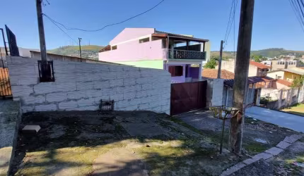 Casa com pavilhão