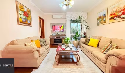 Impecável apartamento com 3 dormitórios , 3 banheiros , 2 vagas cobertas , com 120 m² privativos.