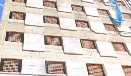 Box para Venda - 12m², 0 dormitórios, 1 vaga - Centro