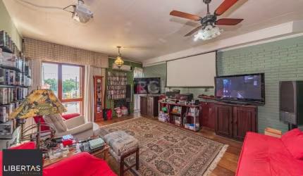 Casa para Venda - 390m², 4 dormitórios, 4 vagas - Chácara das Pedras