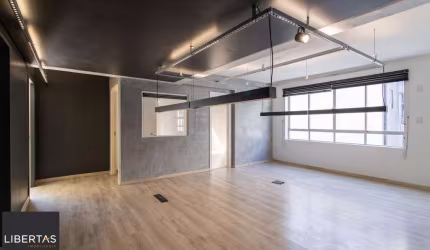 Andar inteiro de 214 m²