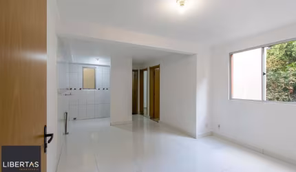 Apartamento reformado, 2 dormitórios, 1 vaga
