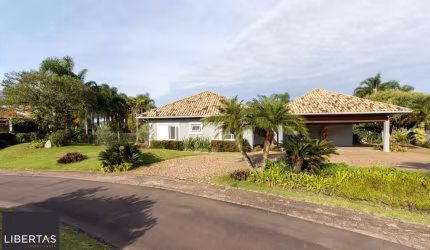 Casa de Condomínio em Belém Novo