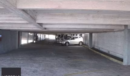 Box de garagem no Edifício Gigante no Centro