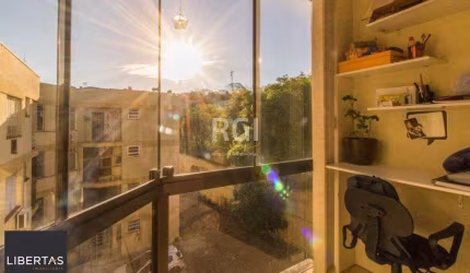 Apartamento para Venda - 66.7m², 2 dormitórios, 1 vaga - Santa Tereza
