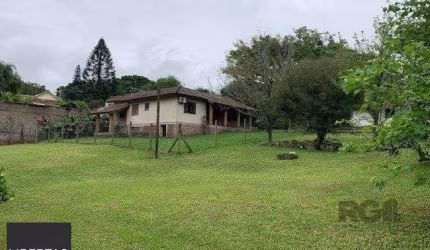 Casa para venda em Terreno de 10.000m² com Múltiplas Benfeitorias em Belém Velho
