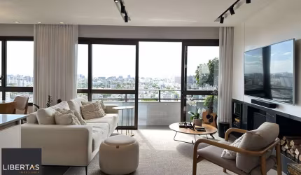 Apartamento no bairro Petrópolis de 2 dormitórios e 2 vagas