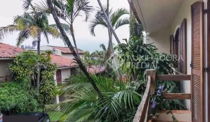 CASA CONDOMINIO 3 DORMITÓRIOS FECHADO ZONA SUL PORTO ALEGRE